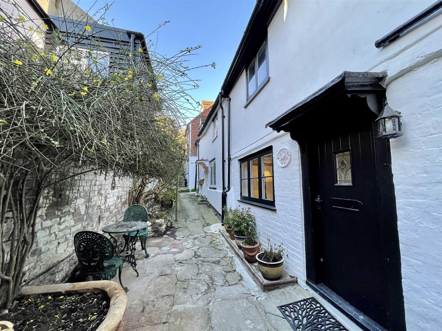 Property Details for High Street Hastings TN34 3ES Just Property